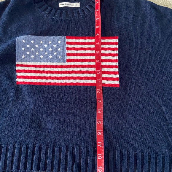 Moon& Madison Navy Blue Flag cropped Sweater size L, Cotton blend, new no tag - Picture 3 of 6